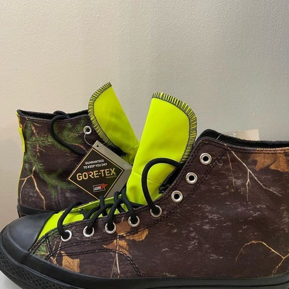NWOB Converse Chuck Taylor Gore-Tex HI Shoes - Men | Size: 11 | Camo/Hunting - Picture 4 of 5